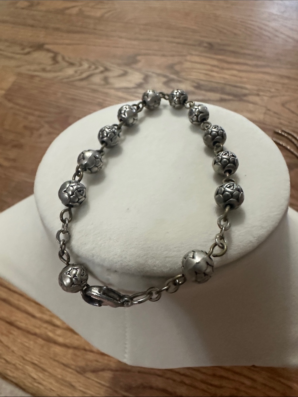 2 necklaces. 1 bracelet. Bag#47. Bundle for better pricing. - Picture 13 of 13